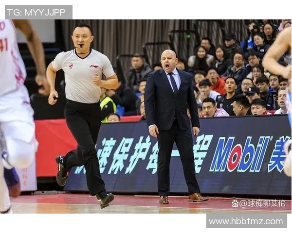 南京篮球队在世锦赛中的默契配合与战术执行分析